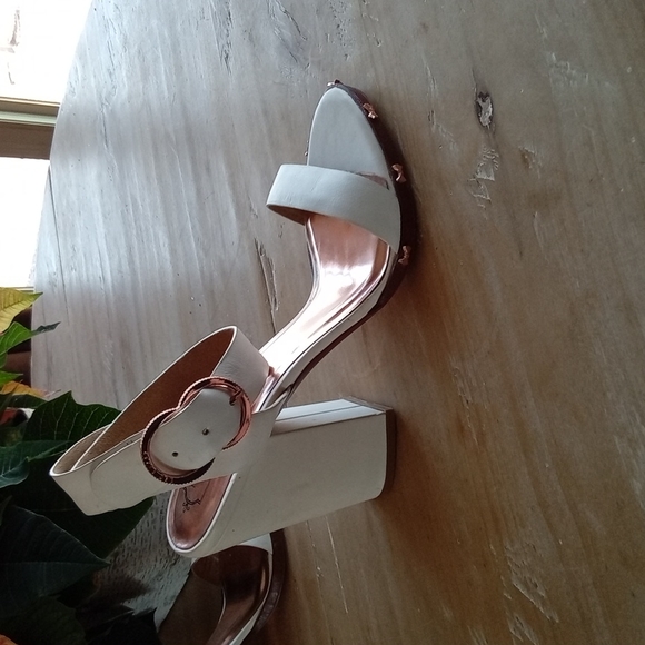 Ted Baker heels size 10 - Picture 8 of 8